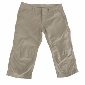 THE NORTH FACE Beige Lightweight Hiking Capri Cargo Pants outdoor travel women’s